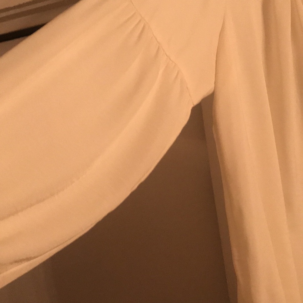 Ivory Gap blouse - Picture 2 of 5
